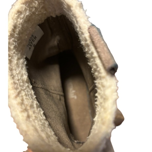 Bjorndal Aspen Boots Size 8 Gray Suede Ankle Boots Sherpa Trim Pull On Lug Sole - Picture 10 of 12